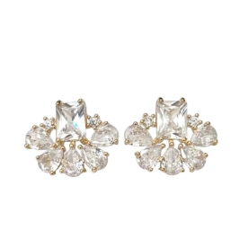 BRINCO ZIRCÔNIAS TIPO LEQUE