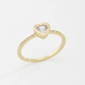 ANEL SOLITÁRIO COM CORAÇÃO E DETALHES DE ZIRCÔNIAS