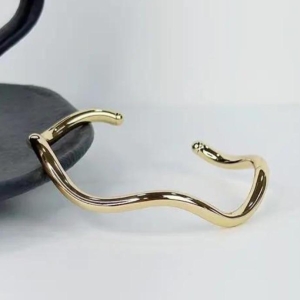 BRACELETE ONDULADO LISO