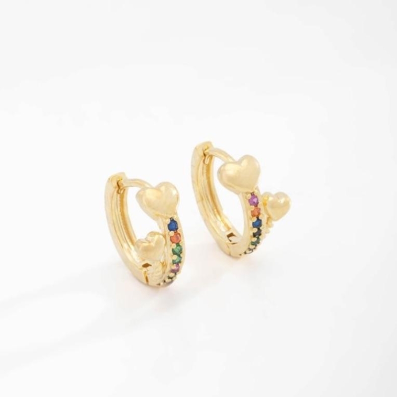 ARGOLINHA COLORIDA COM DETALHES DE CORAÇÕES