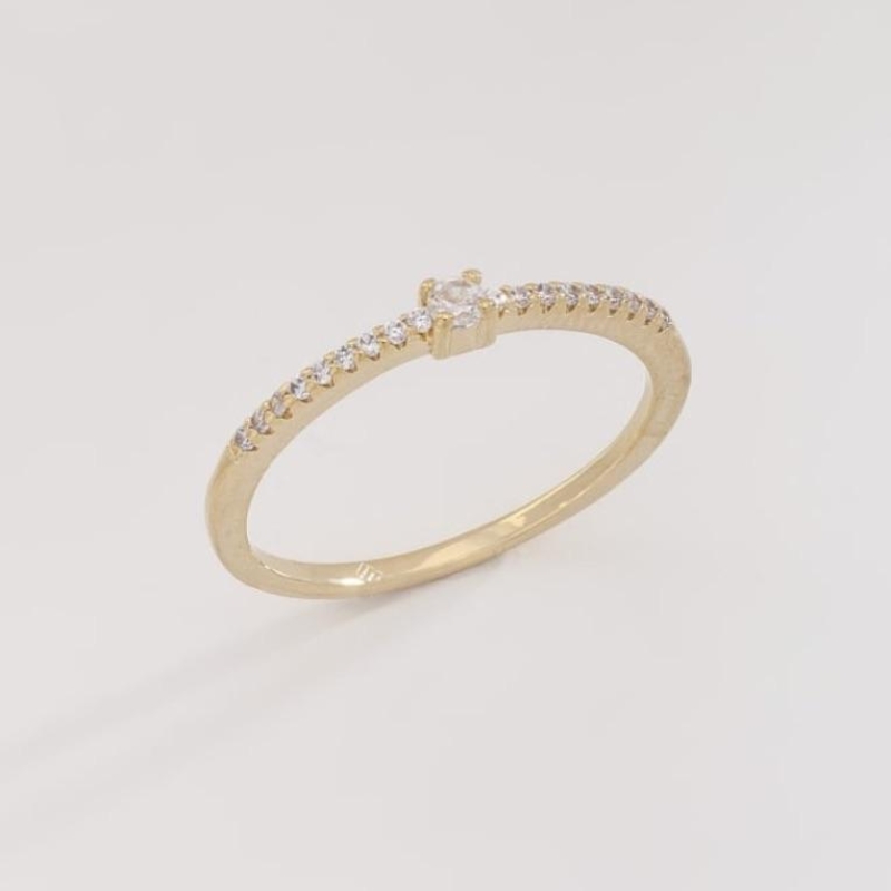 ANEL COM ZIRCÔNIA CENTRAL E DETALHES