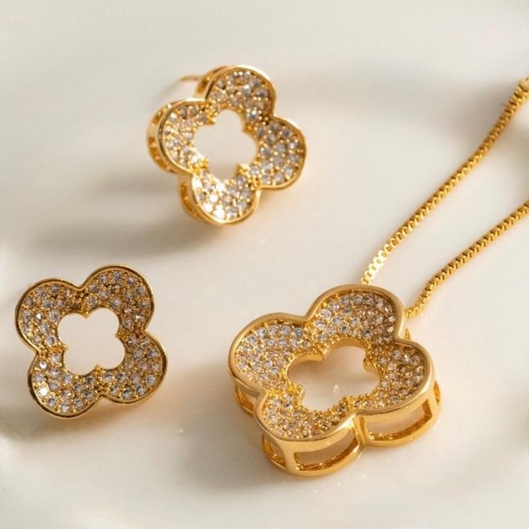 CONJUNTO TREVO MICROZIRCÔNIAS