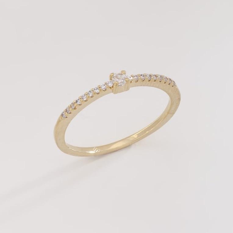 ANEL COM ZIRCÔNIA CENTRAL E DETALHES