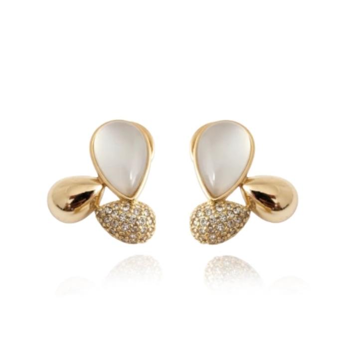 BRINCO 3 GOTAS COM PEDRA CALCEDÔNIA