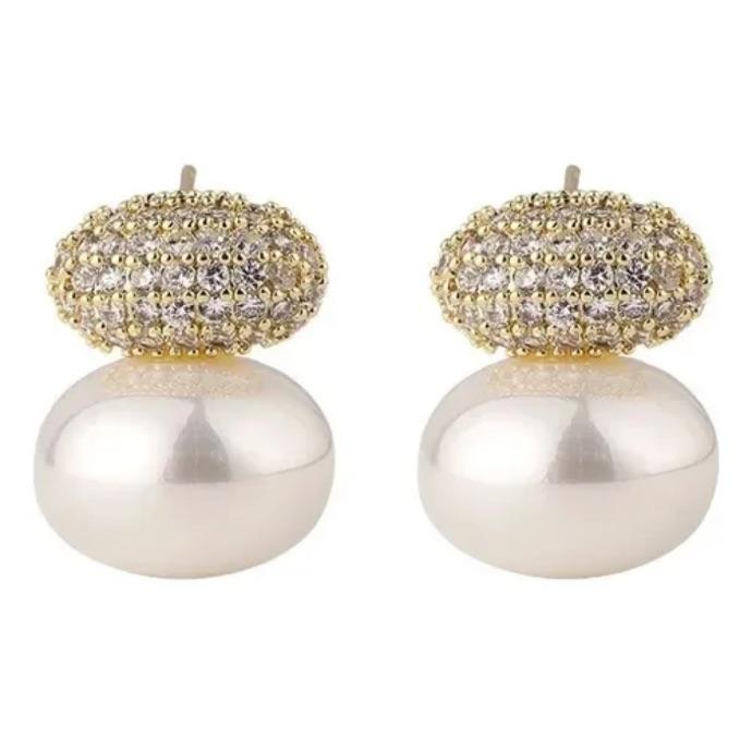 BRINCO BASE PÉROLA ACHATADA BASE ZIRCÔNIAS