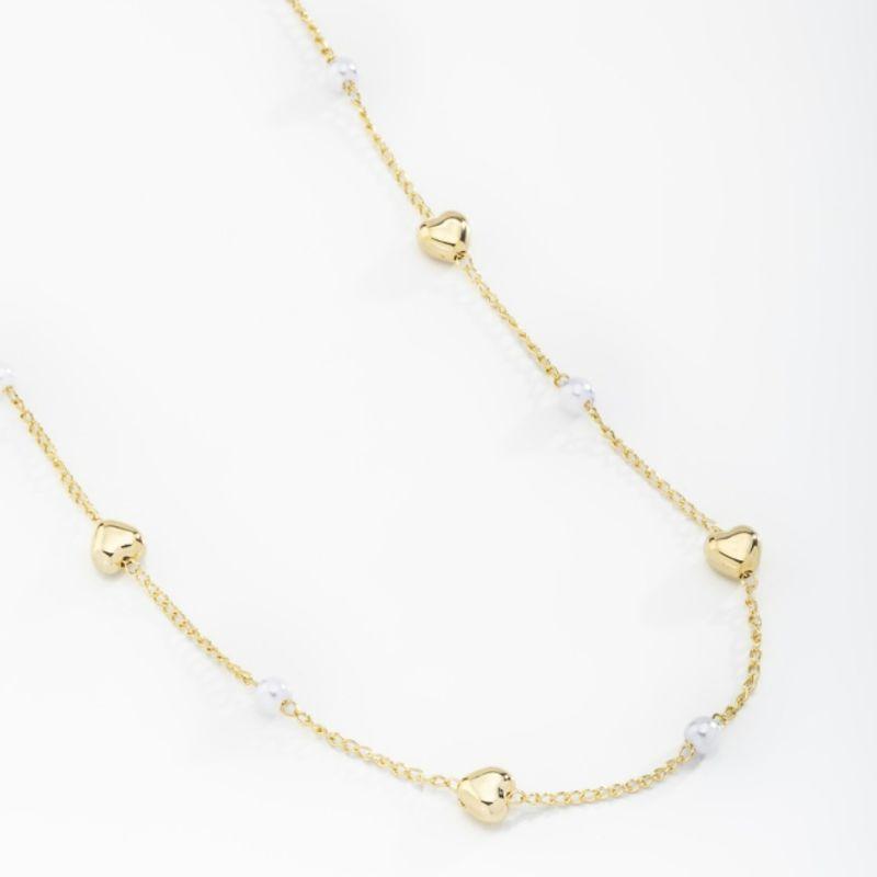 CHOKER CORAÇÕES LISOS E PÉROLAS